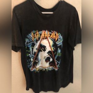 Women’s Def Leppard T - Size S/M